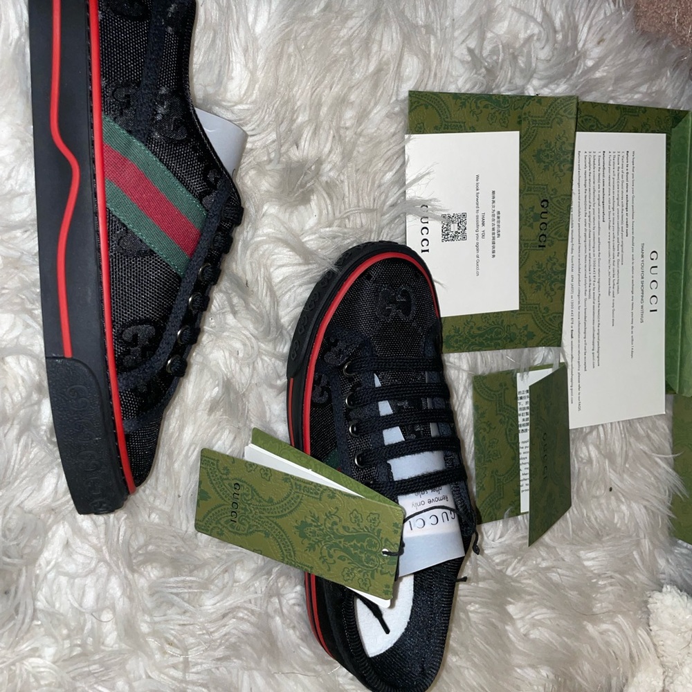 New in box GUCCI tennis size 6.5 womens